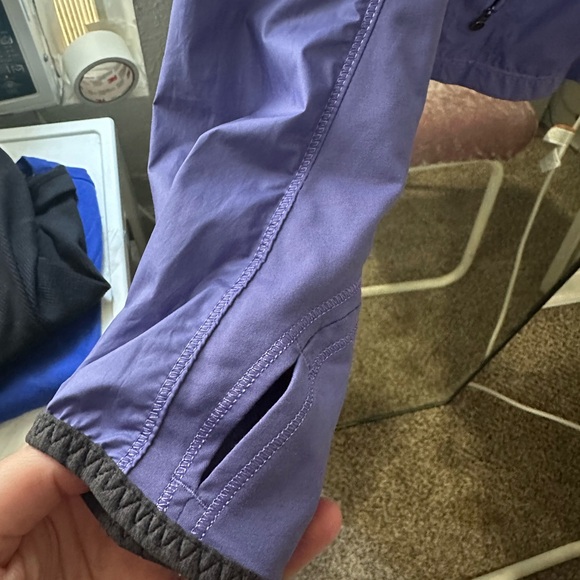 lululemon athletica run essential Persian Purple Jacket - Picture 7 of 7